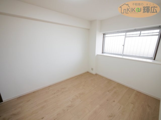 【洋室】 | ライオンズマンション明石大久保第２　7階