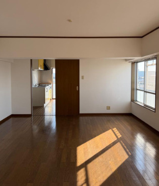 コーポ寿の居間・リビング