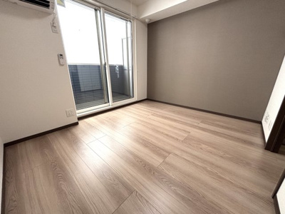 【居間・リビング】 | グリシーナヴァッレ | 洋室5.3帖