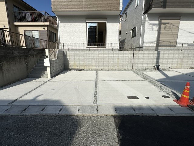 神戸市西区糀台3丁目新築戸建の駐車場