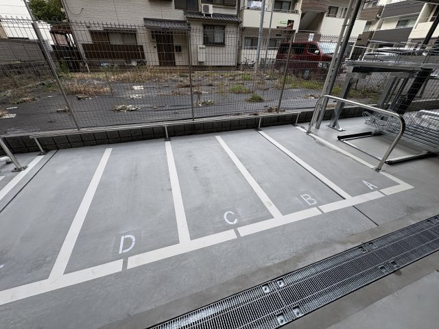 ブランシエスタ明石の駐車場