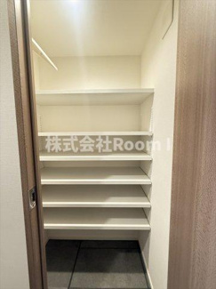 【玄関】 | ザ・パークハビオ谷町六丁目クロス | 落ち着いた玄関です