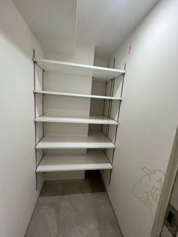 STANDZ新大阪の玄関