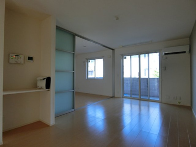 【居間・リビング】 | サニーヒルズ泉大津A棟