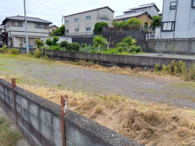 売土地　富士市今泉5丁目の外観|敷地が約65坪と広々としています。自由な間取りでお家が建てられます。駐車場を広く取る事も可能です。