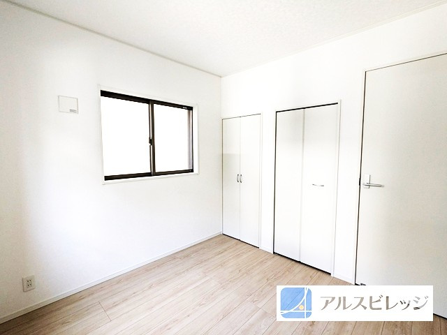 新築/板橋区赤塚２丁目の洋室|収納豊富で荷物が多くても安心