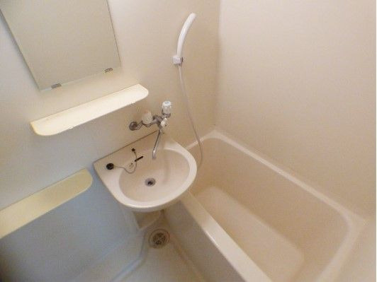 ピュアドームアプロード平尾の浴室