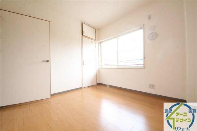 スカイハイツ王塚台の子供部屋|※類似写真