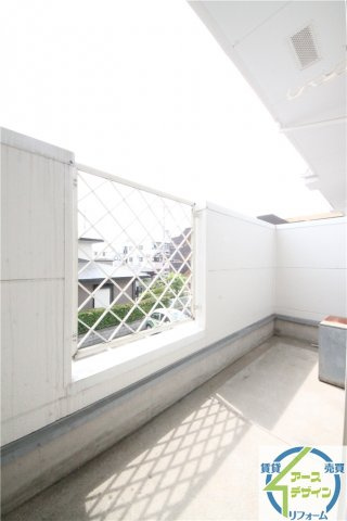 スカイハイツ王塚台のバルコニー|※類似写真