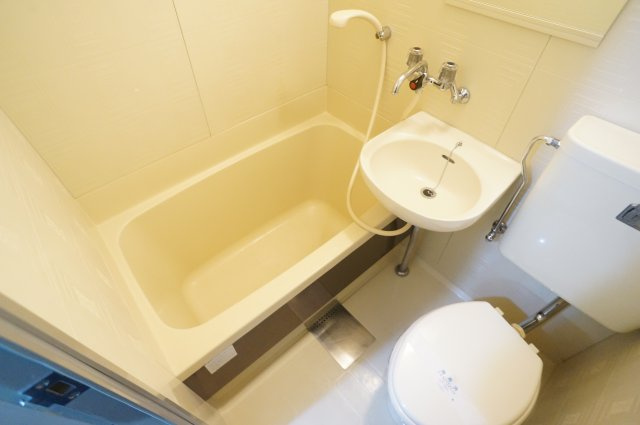 サンコーポ瓦堂の浴室