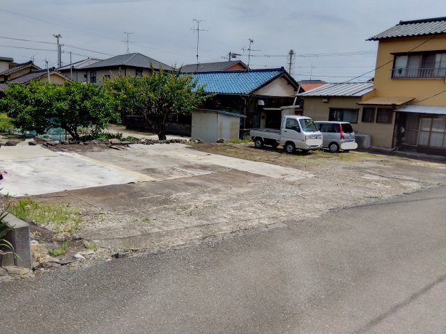 売土地　富士市原田の外観|建築条件なし！お好きなハウスメーカーでお家が建てられます。確定測量をしてのお引渡しになります。