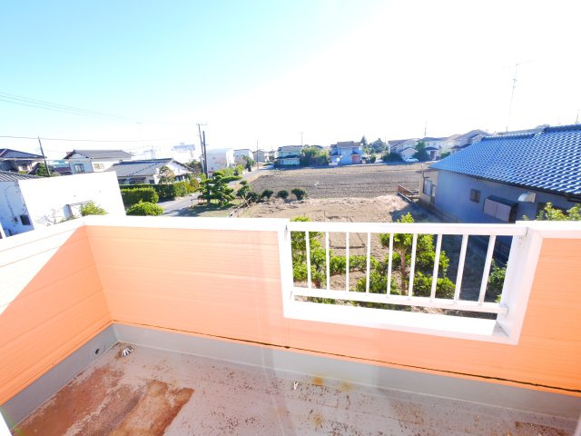 山武市姫島　中古戸建のバルコニー|令和4年外壁塗装済み 都市ガス駐車2台 MEGAドン・キ徒歩約13分 南側空き地で日当たりがいいです
