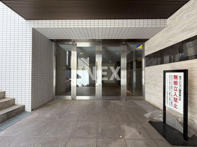 横浜市南区浦舟町１丁目の賃貸マンションのエントランス