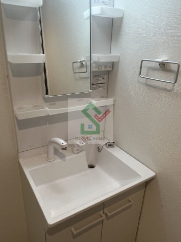 カインドネス武蔵関の独立洗面台