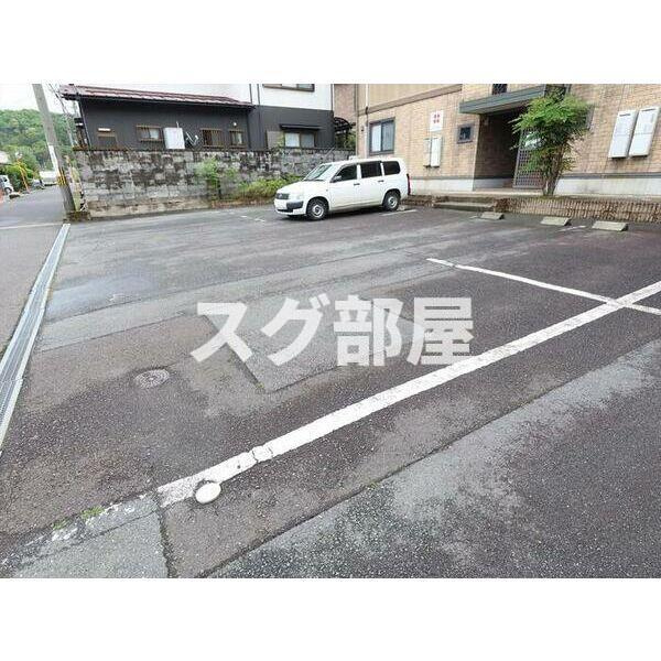 スタートライン故郷　Aの駐車場