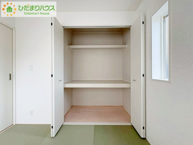 ひたちなか市平磯遠原町第2　新築戸建　2号棟の収納|"和室にも大容量のクローゼット完備！
お布団やお子様のおもちゃなどがスッキリ収納できますね(^^♪"