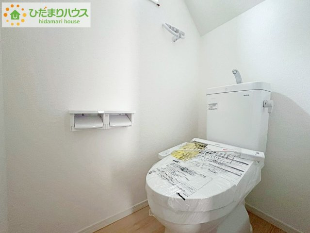 ひたちなか市平磯遠原町第2　新築戸建　2号棟のトイレ|節水できるトイレで、少ないお水でもしっかりと洗浄してくれます！