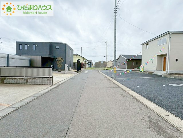 ひたちなか市平磯遠原町第2　新築戸建　2号棟の前面道路含む現地写真|徒歩圏内に公園があり、四季折々のイベントを楽しめます☆彡