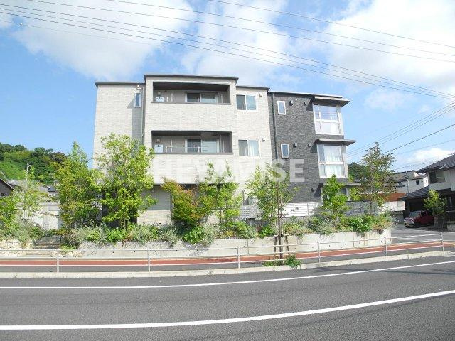 シャーメゾン　レゼル