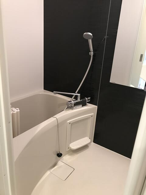 レアージュ平井の浴室