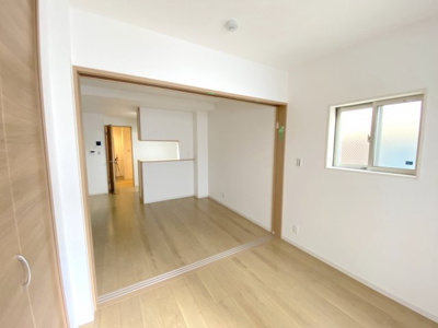 【寝室】 | フィアスコート北助松Ⅰ | 使い勝手のいい寝室です