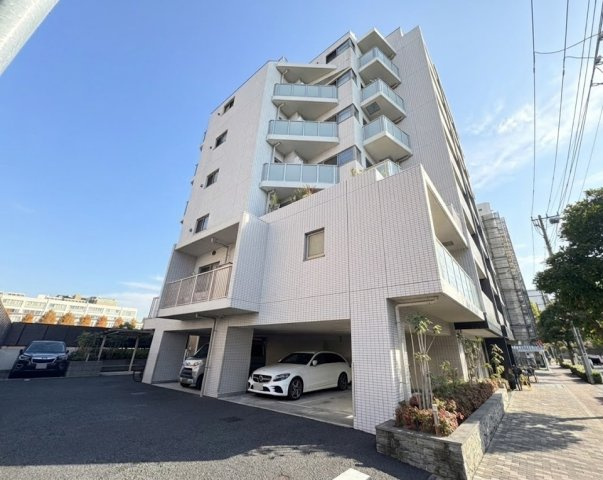 プレシス東陽町の外観|駐車場