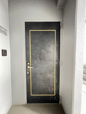 オーキッド王寺の玄関