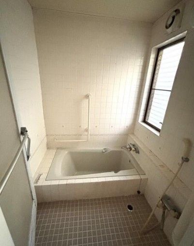 【中古】比企郡鳩山町松ヶ丘２丁目中古住宅の浴室|日々の暮らしに欠かせないお風呂です