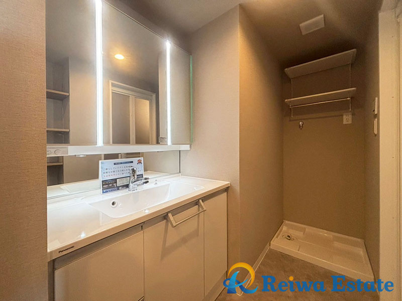 エンゼル茅ヶ崎リバーヴェールの独立洗面台