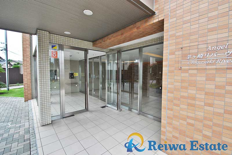 エンゼル茅ヶ崎リバーヴェールのエントランス