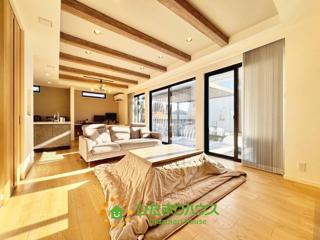 久喜市伊坂中央2丁目　中古一戸建てのキッチン|陽当たり良好なリビングは気持ちも明るくなります！
一部、トリプルガラスを採用しています！