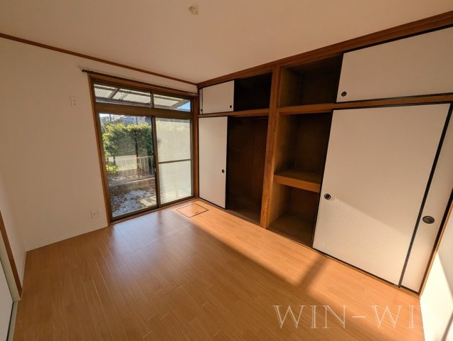 岩屋町貸家 Bの寝室