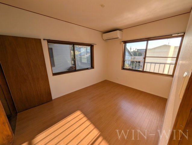 岩屋町貸家 Bの洋室