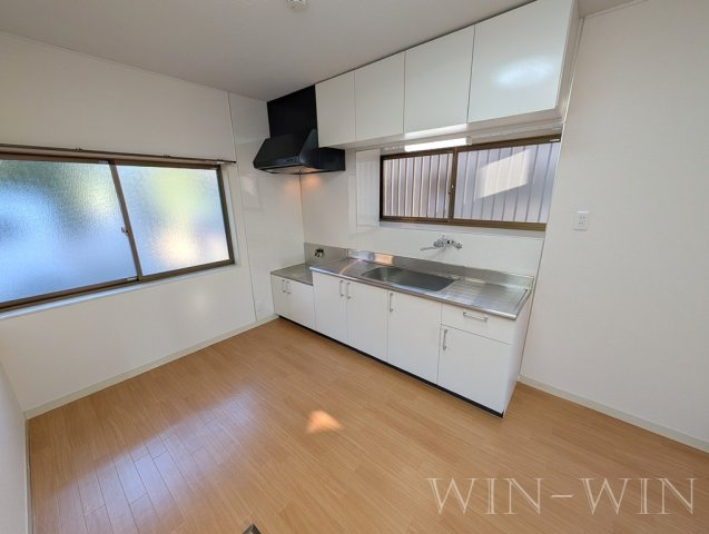 岩屋町貸家 Bのキッチン