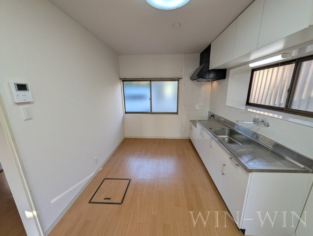 岩屋町貸家 Bのキッチン