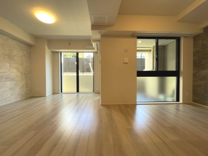 ローレルコート京都御所東の居間・リビング|LDK19.1帖