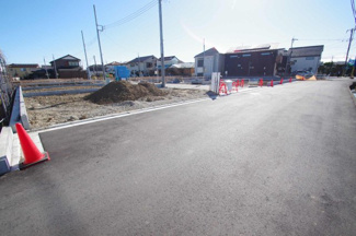 【前面道路含む現地写真】 | 【仲介手数料無料！！】稲城市押立　新築戸建て（全13棟）11号棟　5580万円