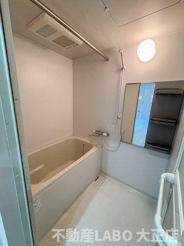 クレアジオーネ中之島西の浴室