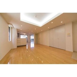 【居間・リビング】 | パーク・コート南麻布ヒルトップレジデンス | ※写真は同タイプ住戸です。