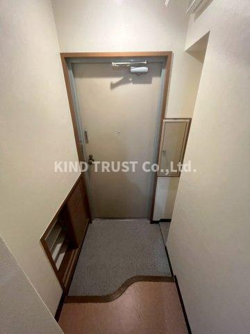 メゾン阪下の玄関|収納もある玄関です