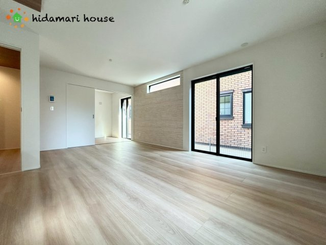 上尾市向山11期　新築戸建　グラファーレ02の前面道路含む現地写真