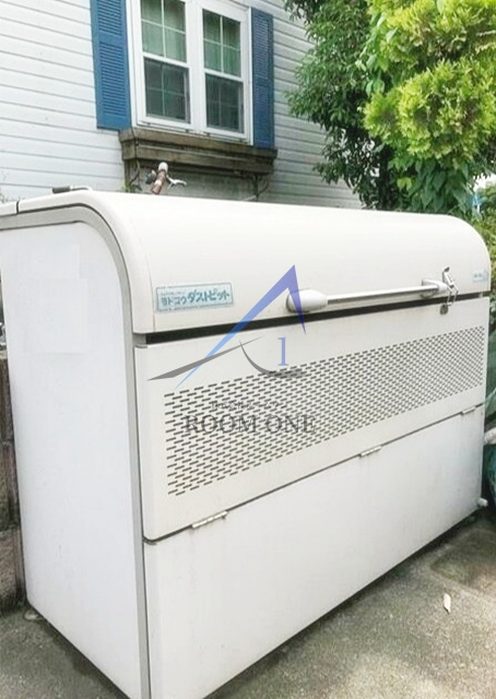 メゾン・プルミエ１３６のその他共用部分|敷地内ゴミ置き場です。