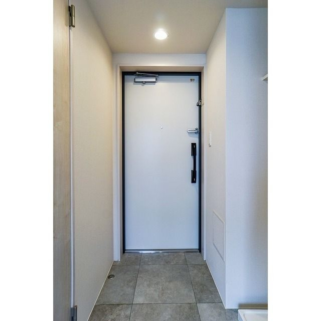 エスタート大井町フォレストの玄関