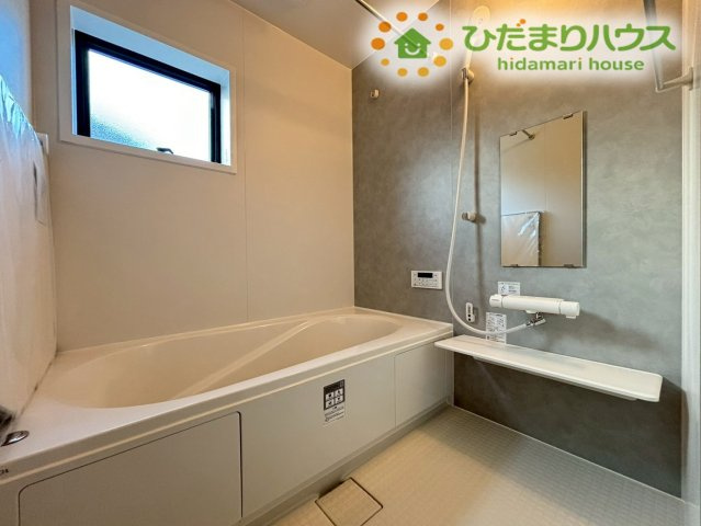 深谷市岡里　第2　新築一戸建て　リーブルガーデン　01の浴室