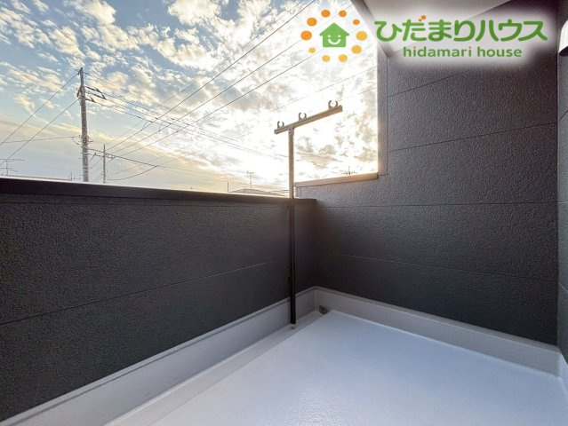 深谷市岡里　第2　新築一戸建て　リーブルガーデン　01のバルコニー