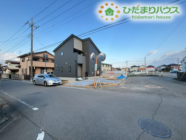 深谷市岡里　第2　新築一戸建て　リーブルガーデン　01の前面道路含む現地写真