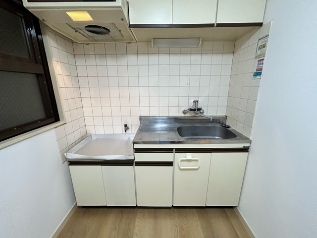 武蔵野市吉祥寺北町１丁目の賃貸マンションのキッチン