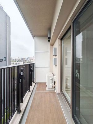 【バルコニー】 | CORVAL大森 | 広々としたバルコニーです