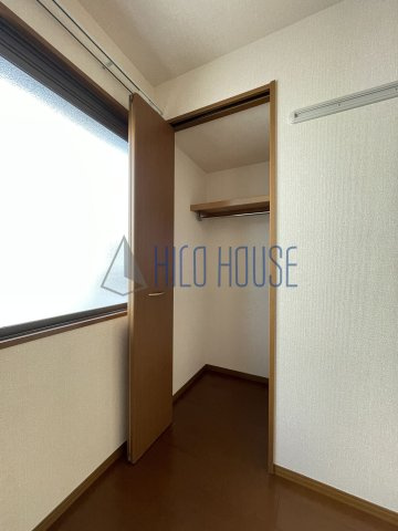 アスティオン朱鷺の収納