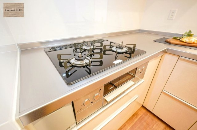 ファミール関目・高殿のキッチン